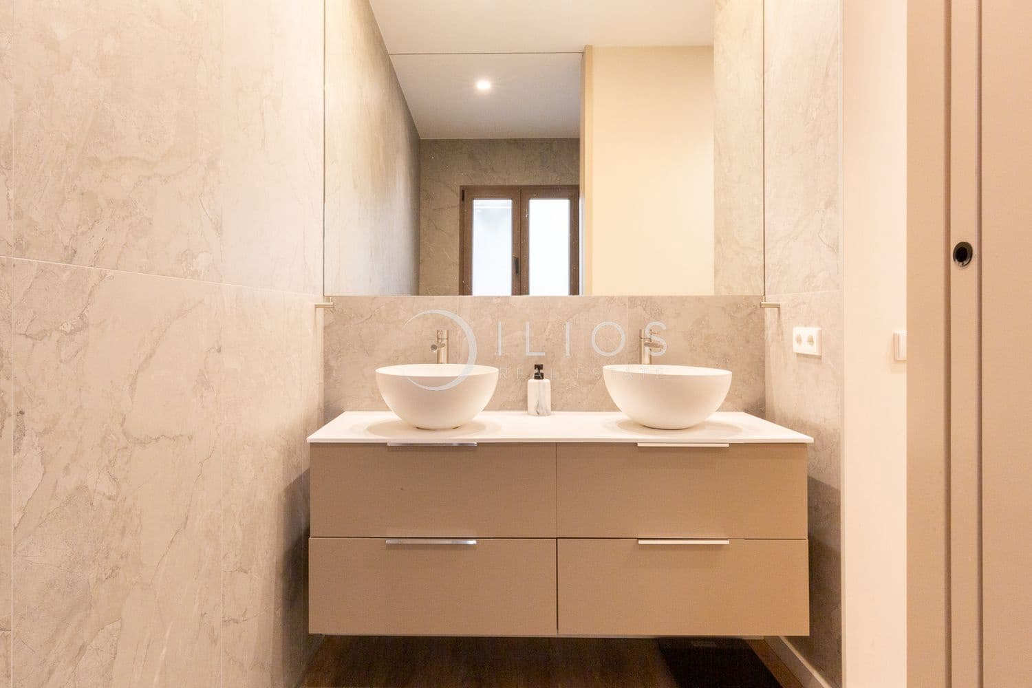 3 soveværelse Lejlighed til salg i Valencia by - € 1.100.000 (Ref: 9142685)