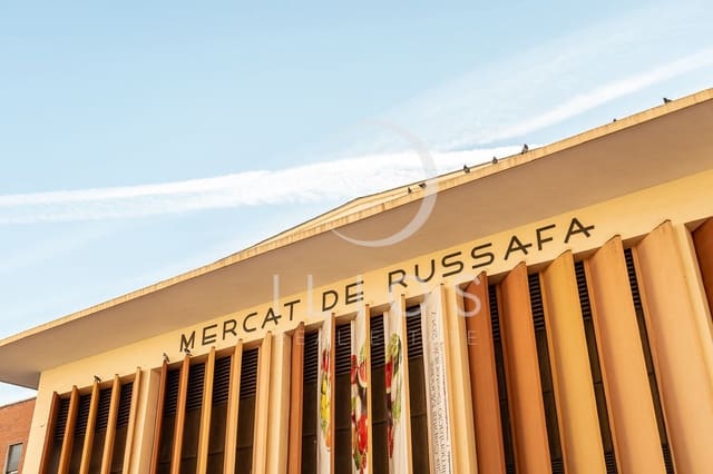 Erhverv til salg i Russafa, Valencia by - € 750.000 (Ref: 9142686)