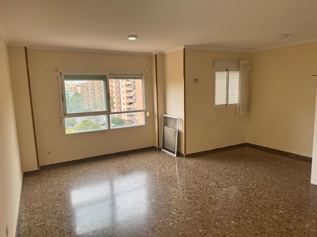 2 soveværelse Lejlighed til leje i La Creu del Grau, Valencia by - € 1.200 (Ref: 9143477)