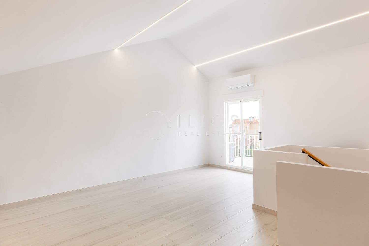 4 soveværelse Byhus til salg i Betera med swimmingpool - € 599.000 (Ref: 9152101)