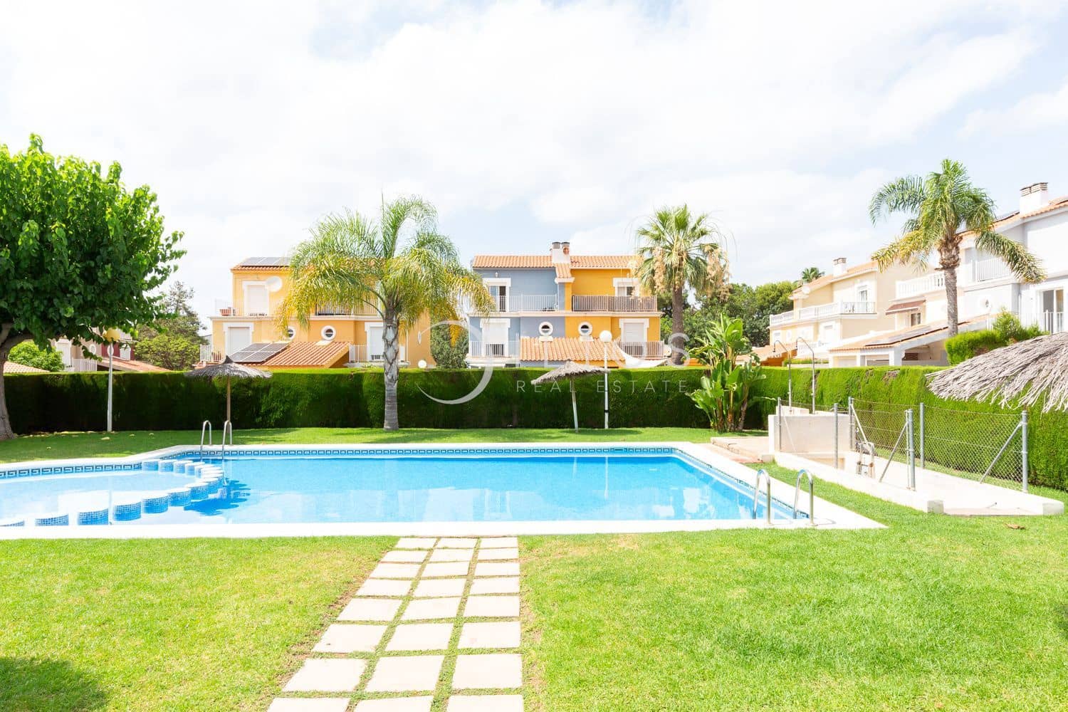 4 soveværelse Byhus til salg i Betera med swimmingpool - € 599.000 (Ref: 9152101)