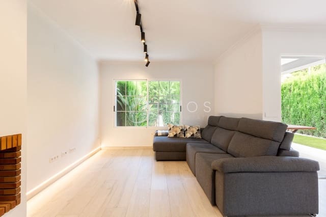 4 slaapkamer Huis te koop in Bétera met zwembad - € 599.000 (Ref: 9152101)