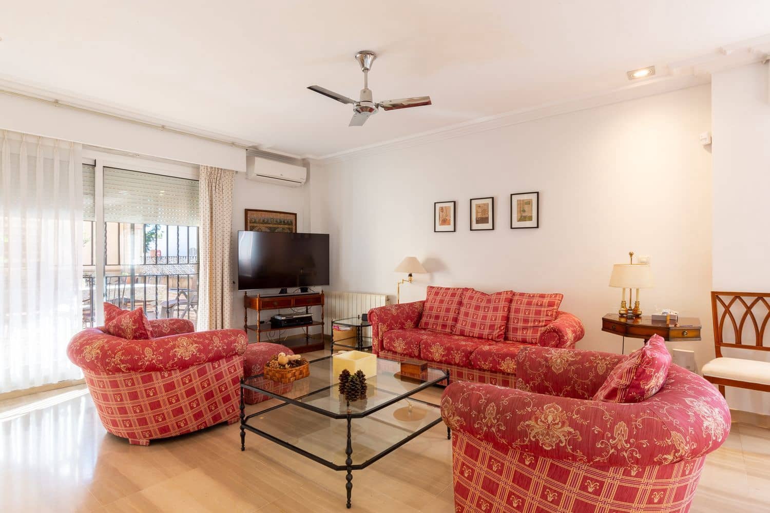 4 bedroom Villa for sale in Godella - € 598,000 (Ref: 9239842)