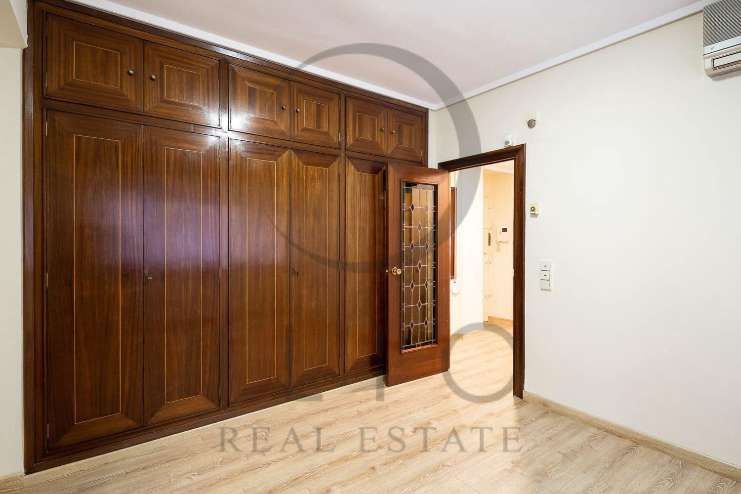 6 soveværelse Lejlighed til leje i Valencia by - € 3.500 (Ref: 9248031)