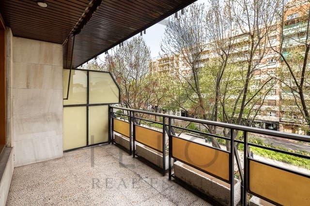 6 makuuhuone Huoneisto vuokrattavana paikassa La Gran Via, Valencia kaupunki - 3 500 € (Ref: 9248031)