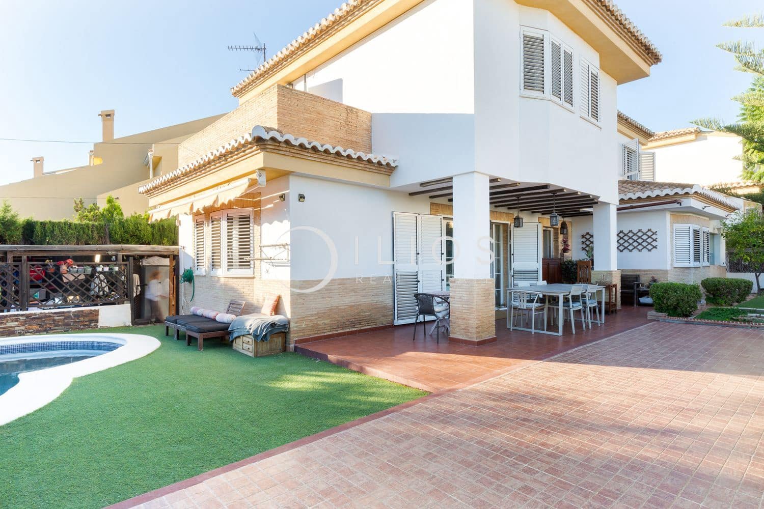 5 sovrum Villa till salu i La Canada med pool - 690 000 € (Ref: 9303335)