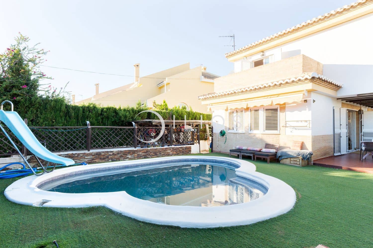 5 sovrum Villa till salu i La Canada med pool - 690 000 € (Ref: 9303335)