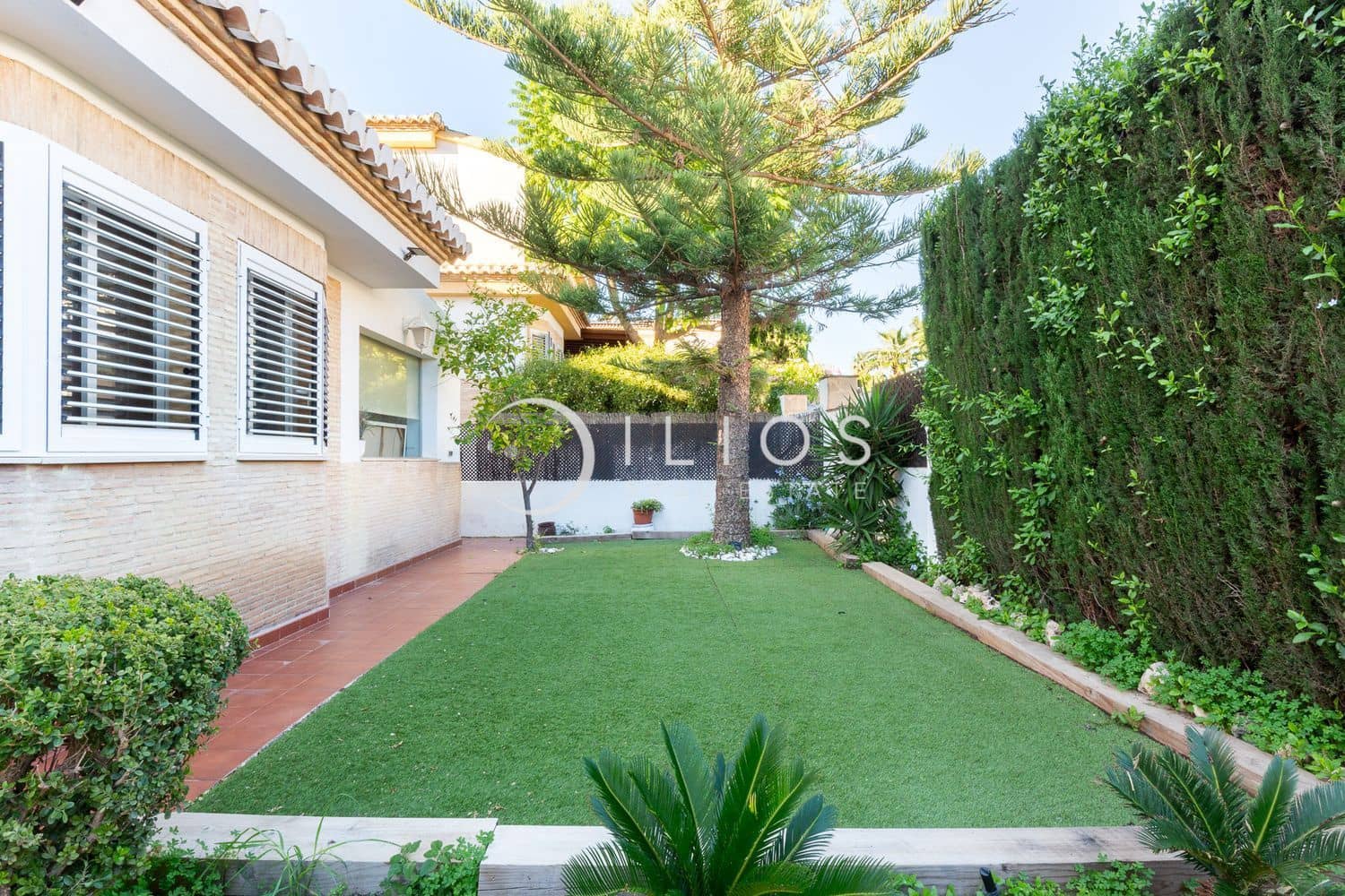 5 sovrum Villa till salu i La Canada med pool - 690 000 € (Ref: 9303335)