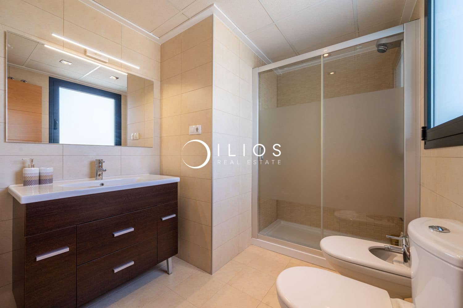 4 soverom Villa til salgs i Chiva med svømmebasseng - € 805 000 (Ref: 9312607)