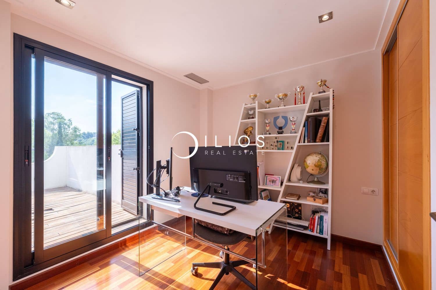 4 soverom Villa til salgs i Chiva med svømmebasseng - € 805 000 (Ref: 9312607)