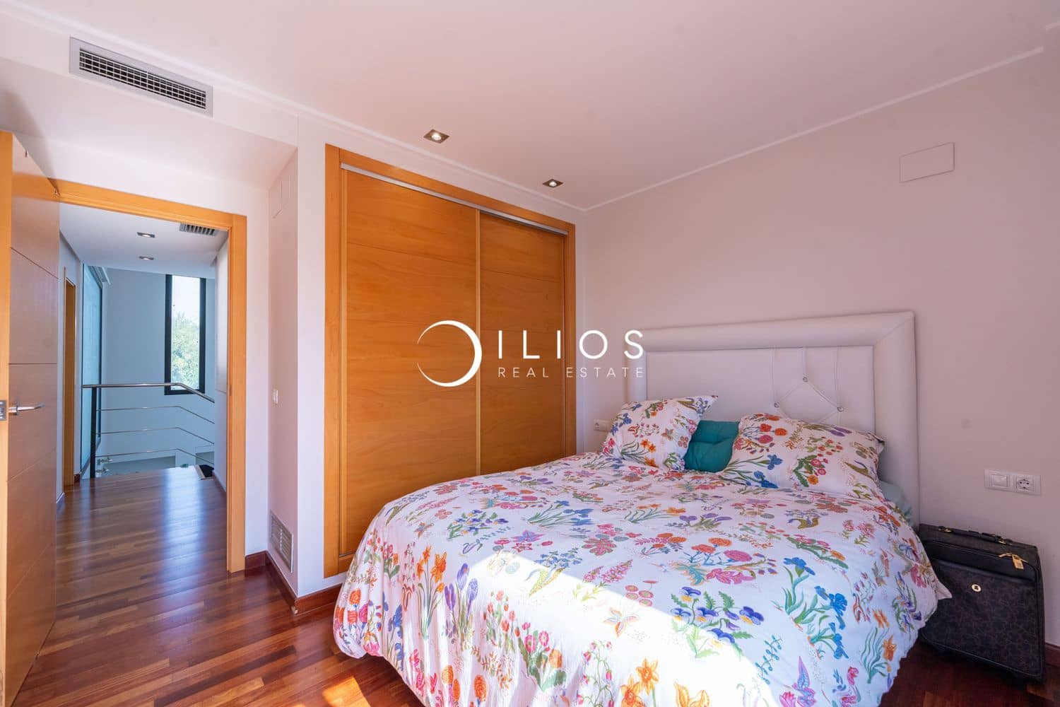 4 soverom Villa til salgs i Chiva med svømmebasseng - € 805 000 (Ref: 9312607)