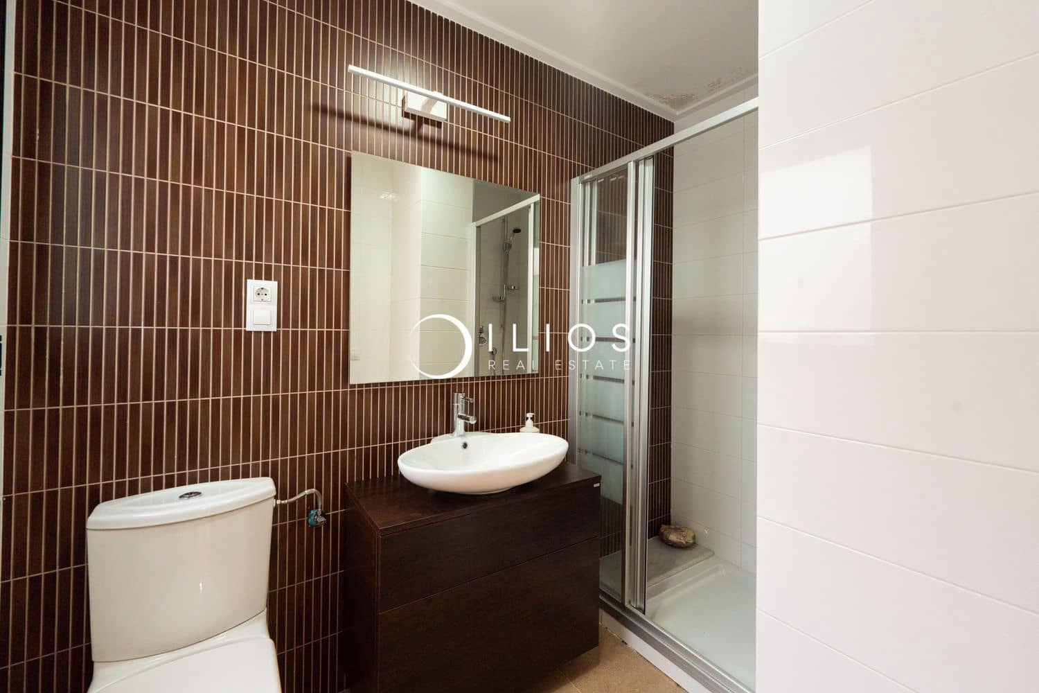 4 bedroom Villa for sale in Chiva with pool - € 789,000 (Ref: 9312607)