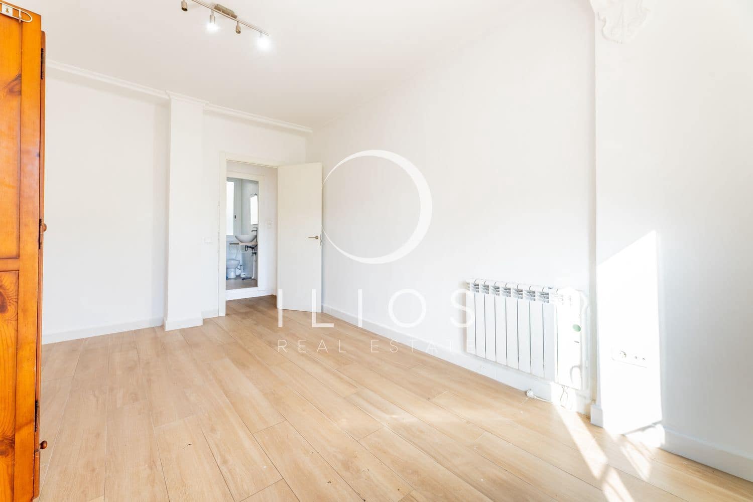 4 sovrum Lägenhet till salu i Valencia stad - 425 000 € (Ref: 9452752)