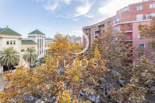 4 bedroom Apartment for sale in Arrancapins, Valencia city - € 425,000 (Ref: 9452752)