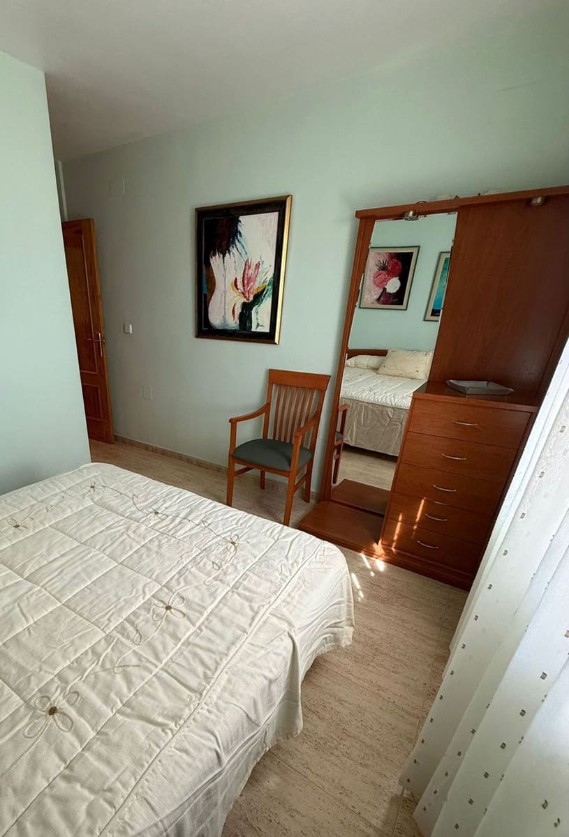 Adosado de 4 habitaciones en Pilar de la Horadada en venta - 254.000 € (Ref: 9468200)