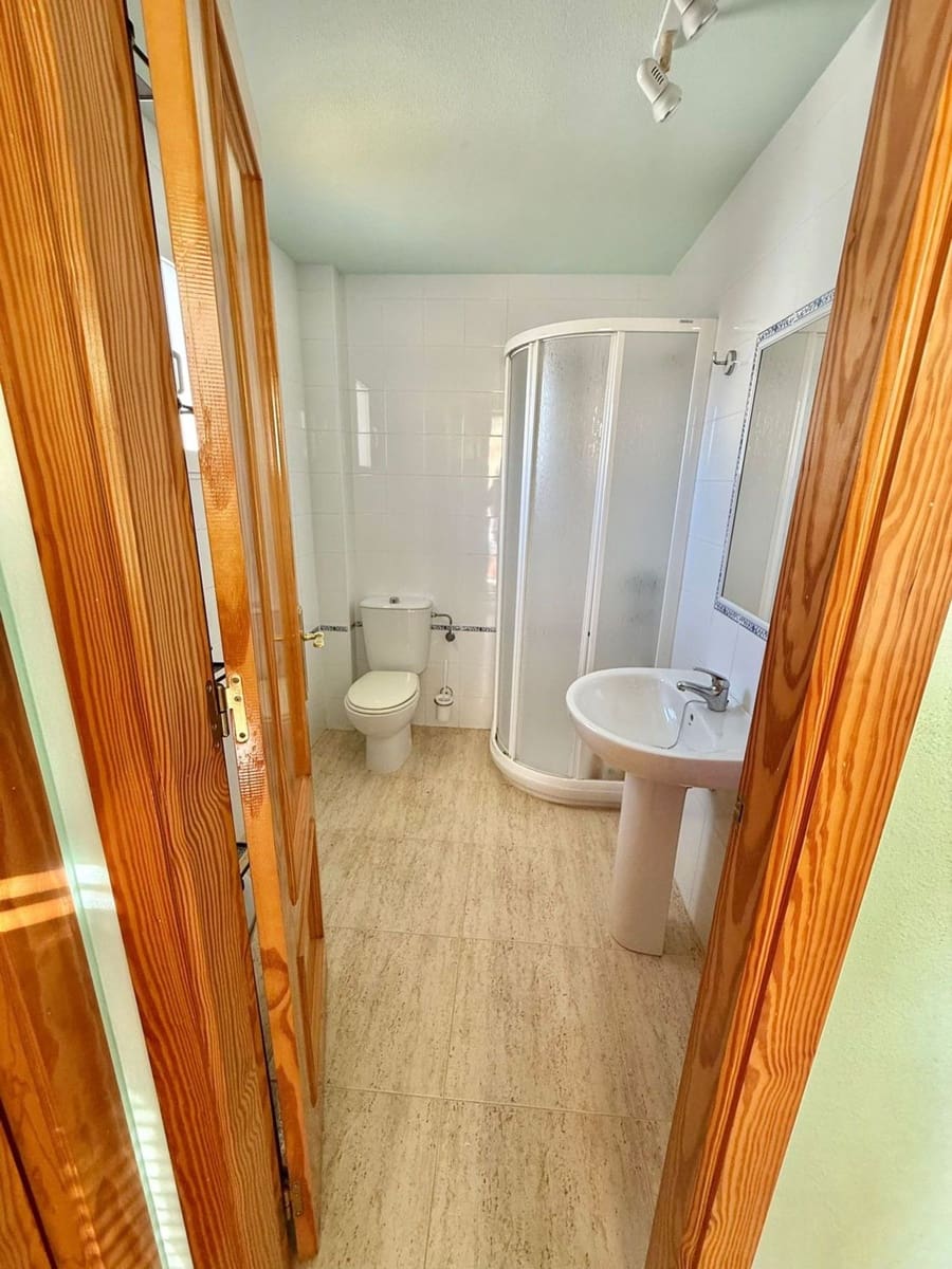 Adosado de 4 habitaciones en Pilar de la Horadada en venta - 254.000 € (Ref: 9468200)