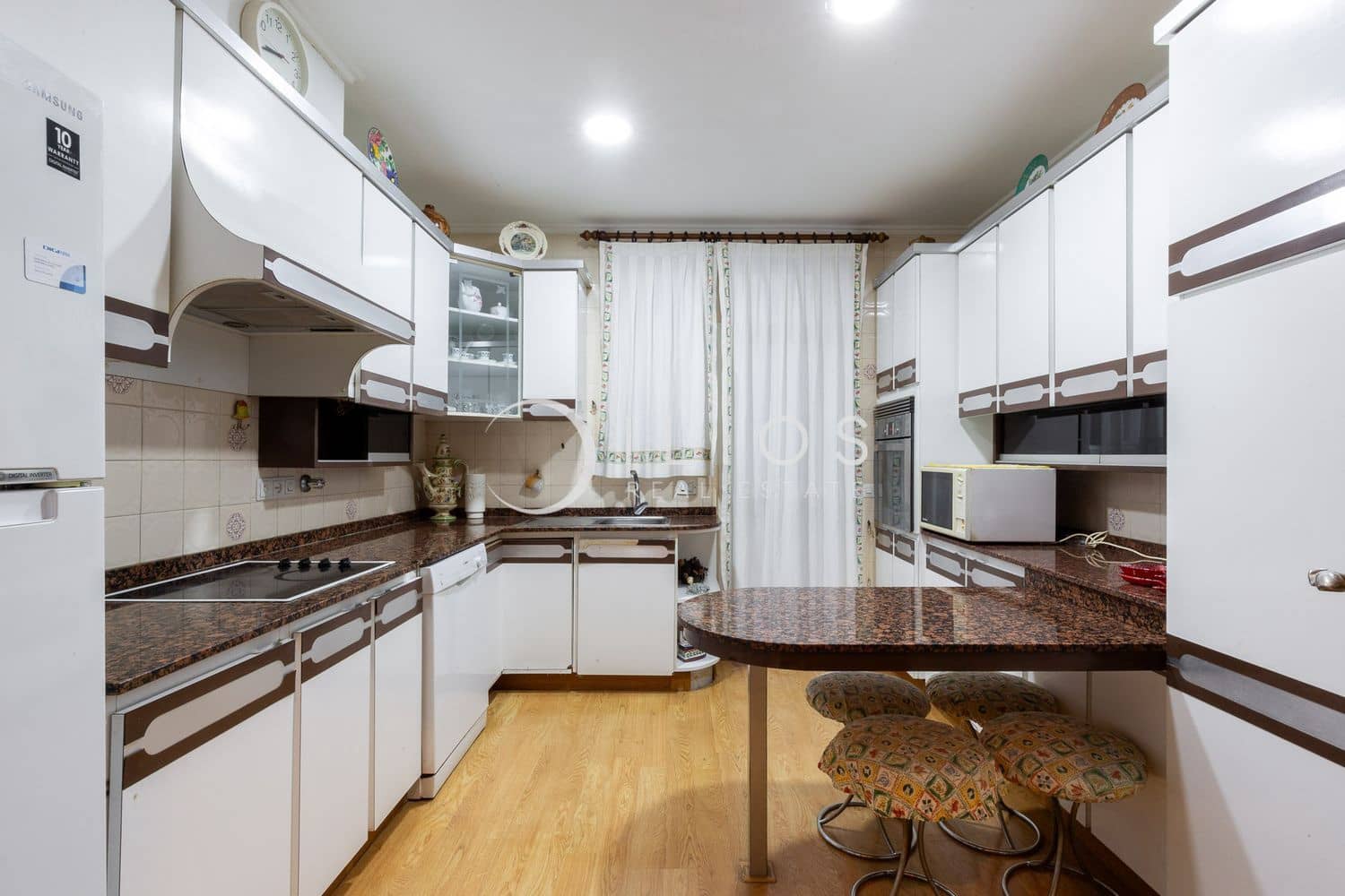Apartamento de 3 habitaciones en València ciudad en venta con garaje - 745.900 € (Ref: 9475947)