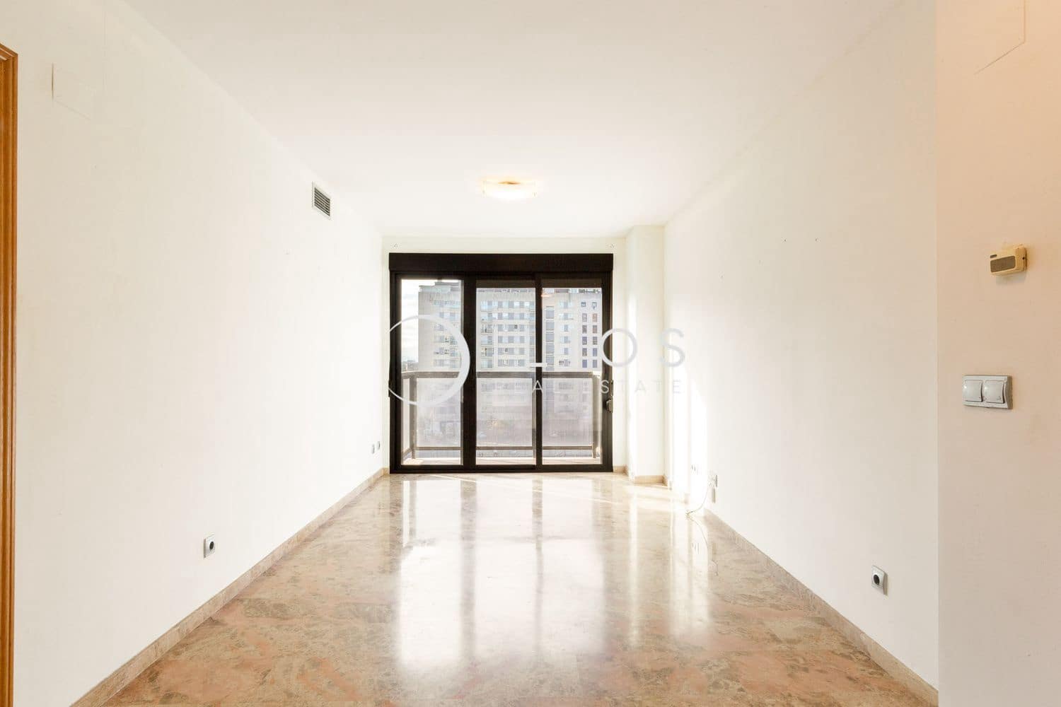 2 soveværelse Lejlighed til salg i Valencia by med swimmingpool - € 435.000 (Ref: 9475948)