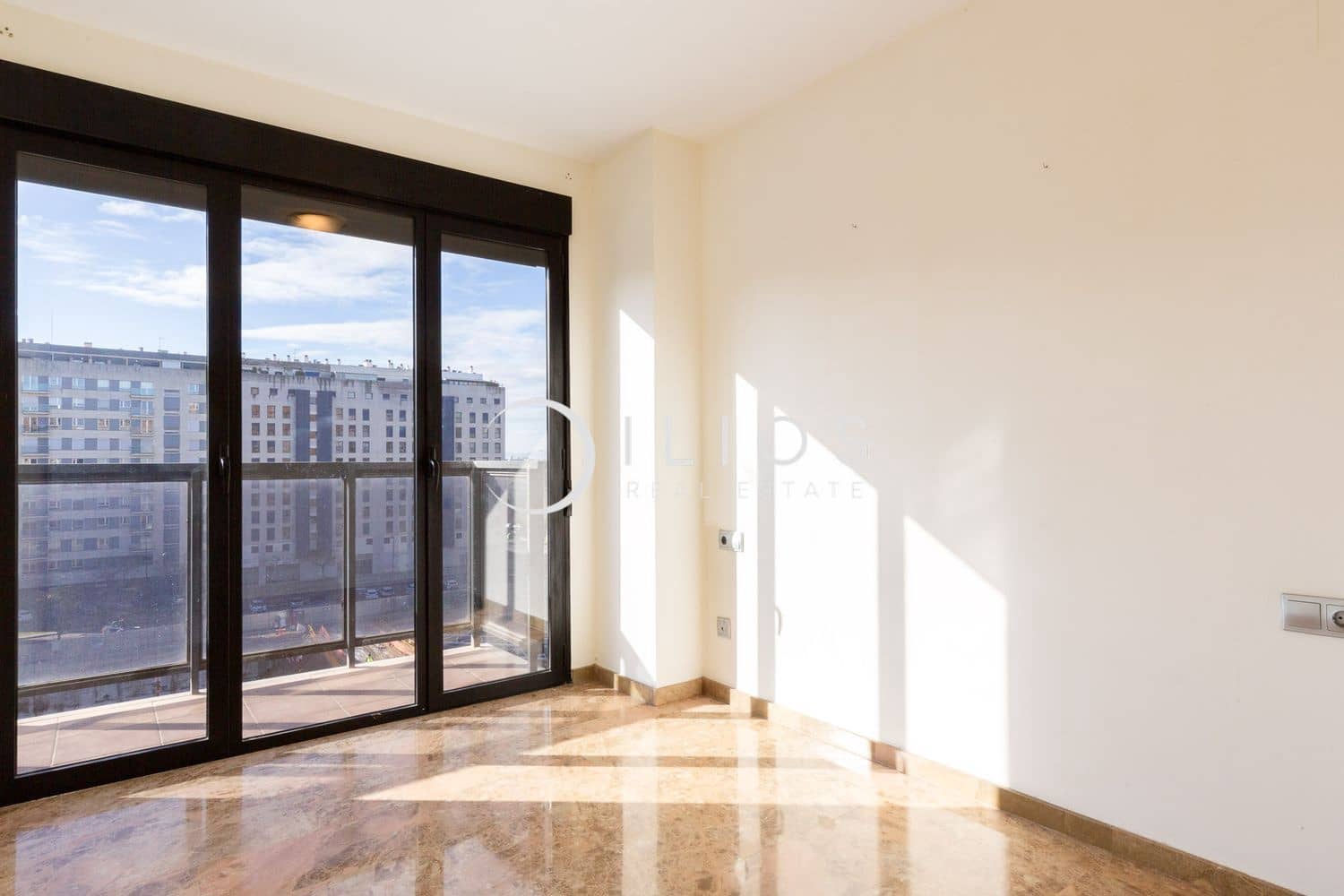 2 soveværelse Lejlighed til salg i Valencia by med swimmingpool - € 435.000 (Ref: 9475948)