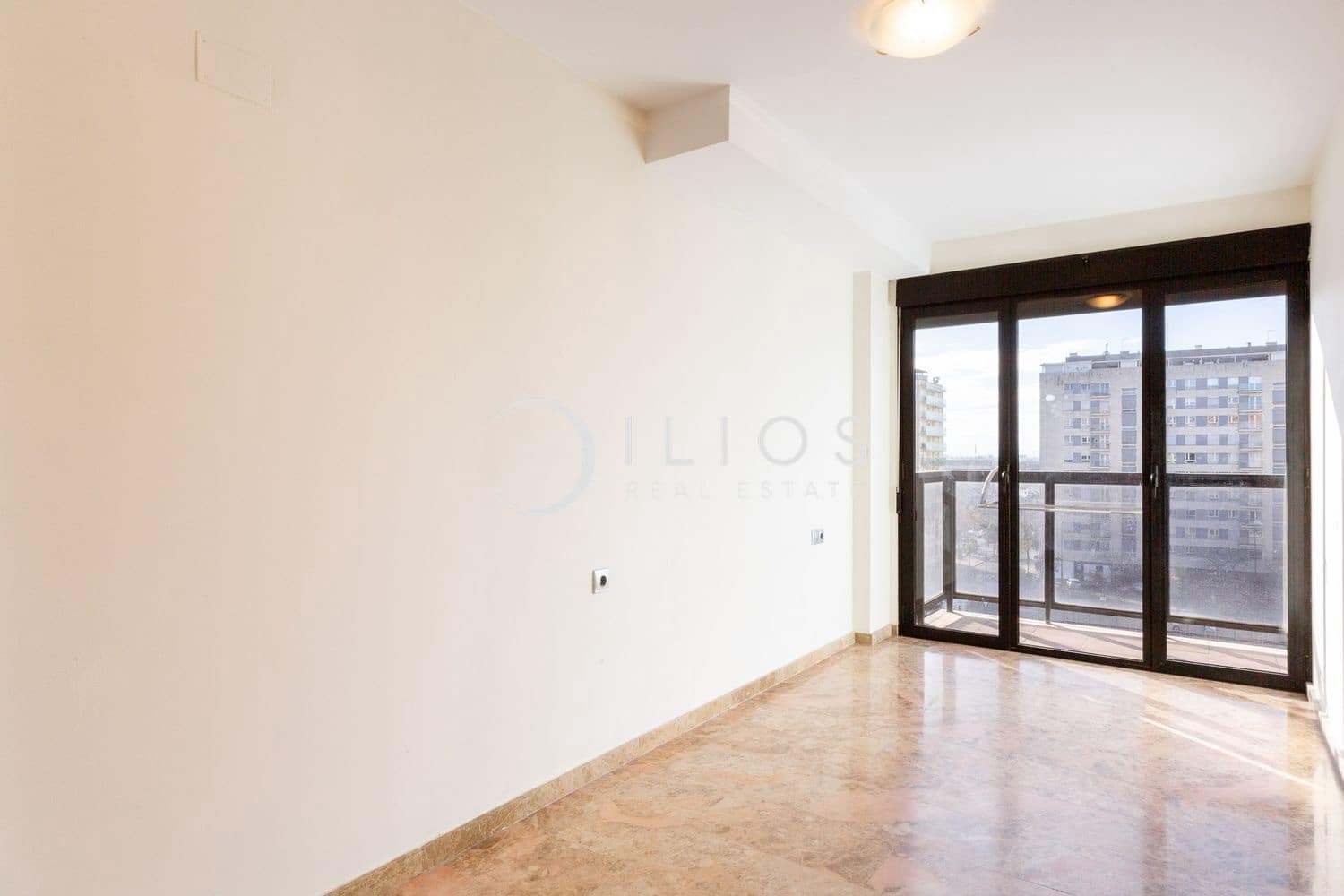 2 soveværelse Lejlighed til salg i Valencia by med swimmingpool - € 435.000 (Ref: 9475948)