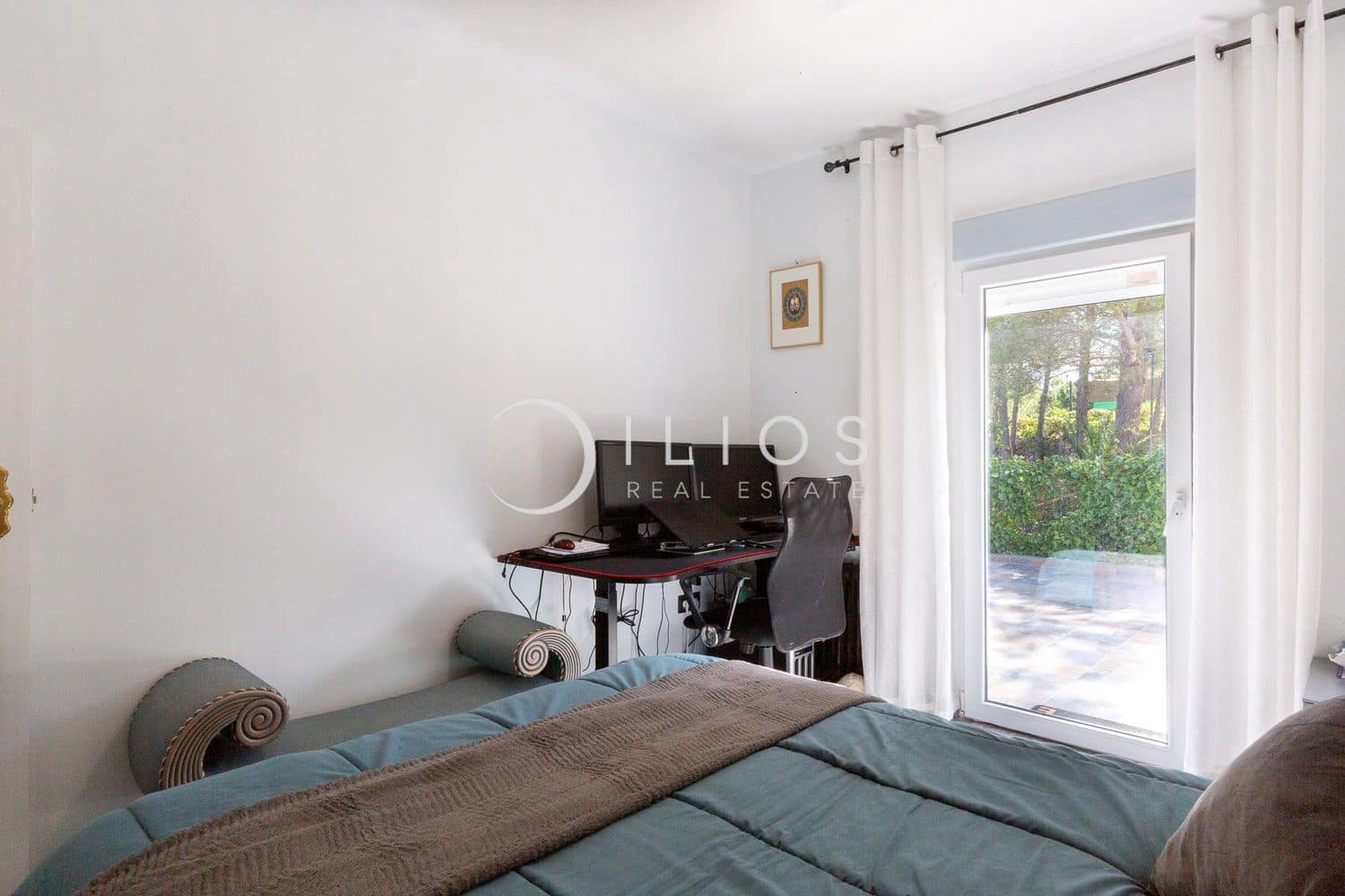 4 bedroom Villa for sale in Bunol with pool garage - € 250,000 (Ref: 9483834)