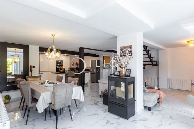 4 soverom Villa til salgs i Buñol med svømmebasseng garasje - € 250 000 (Ref: 9483834)