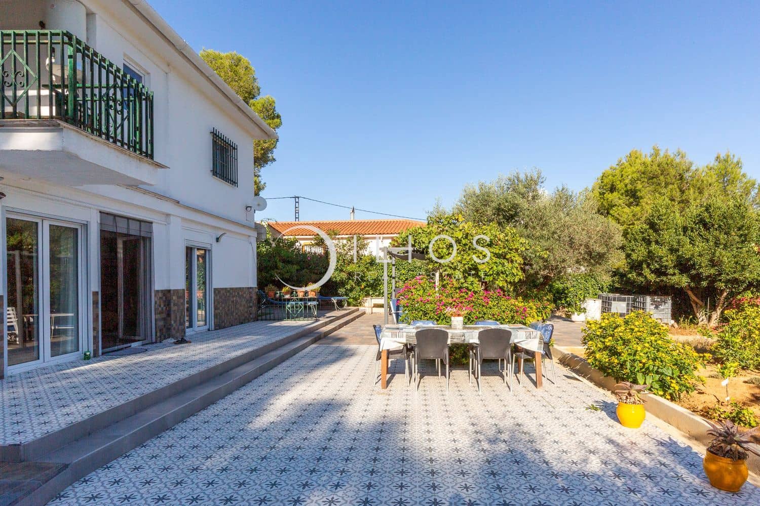 4 bedroom Villa for sale in Bunol with pool garage - € 250,000 (Ref: 9483834)