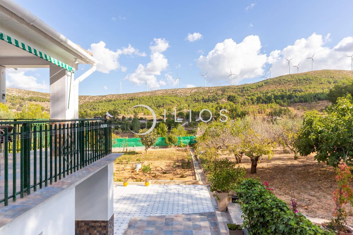 4 bedroom Villa for sale in Bunol with pool garage - € 250,000 (Ref: 9483834)