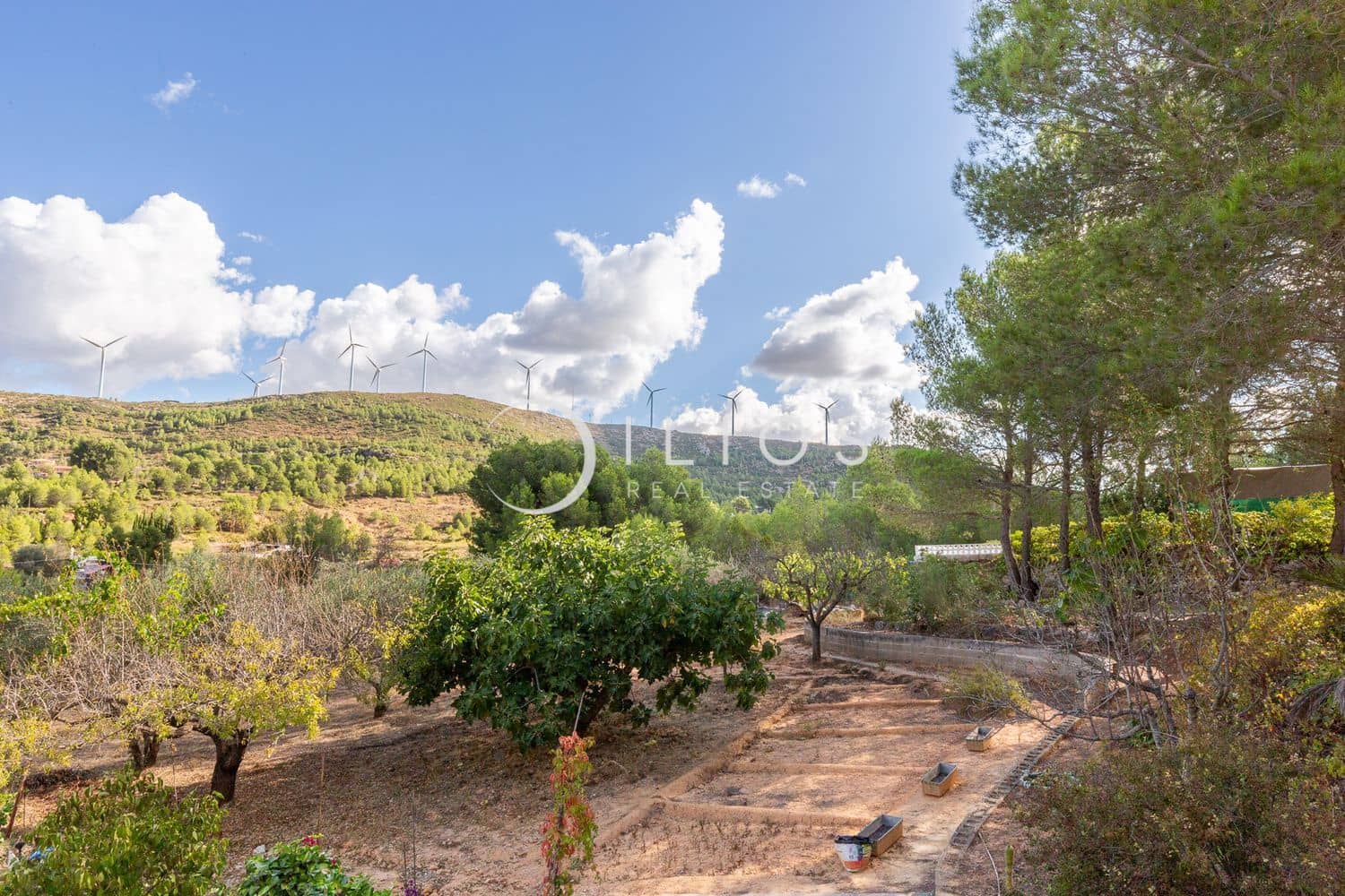 4 bedroom Villa for sale in Bunol with pool garage - € 250,000 (Ref: 9483834)