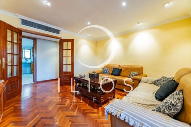 4 sovrum Lägenhet till salu i Nou Moles, Valencia stad - 425 000 € (Ref: 9611176)