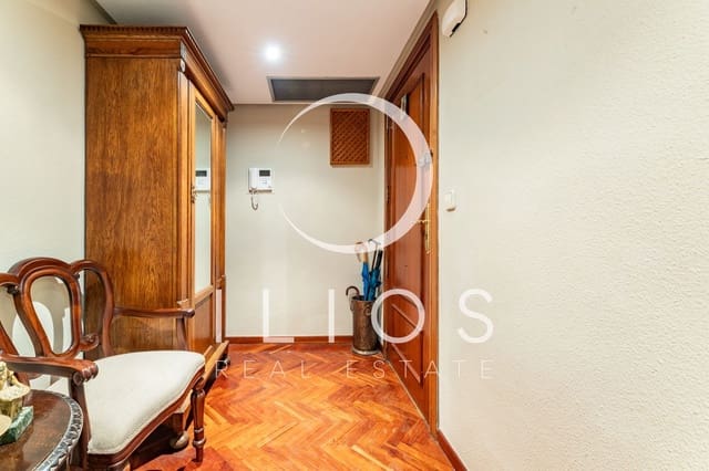 4 sovrum Lägenhet till salu i Nou Moles, Valencia stad - 425 000 € (Ref: 9611176)