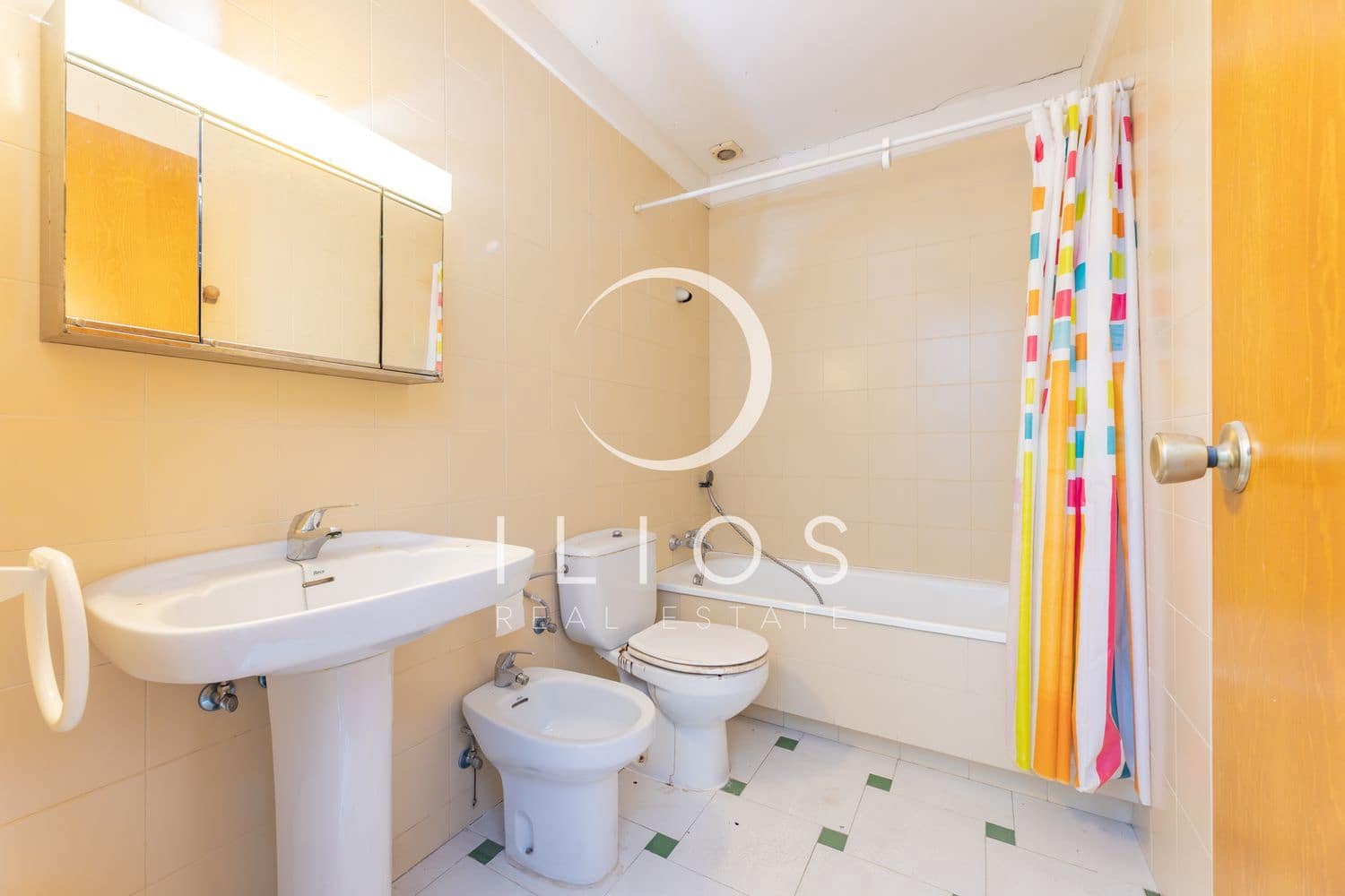 Kommersiell till salu i Bonrepos i Mirambell - 690 000 € (Ref: 9661643)