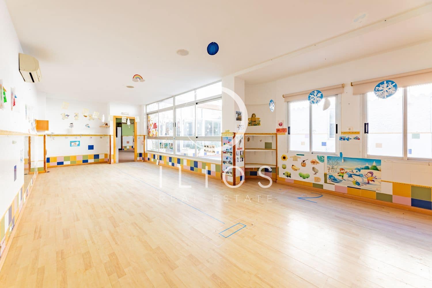 Kommersiell till salu i Bonrepos i Mirambell - 690 000 € (Ref: 9661643)