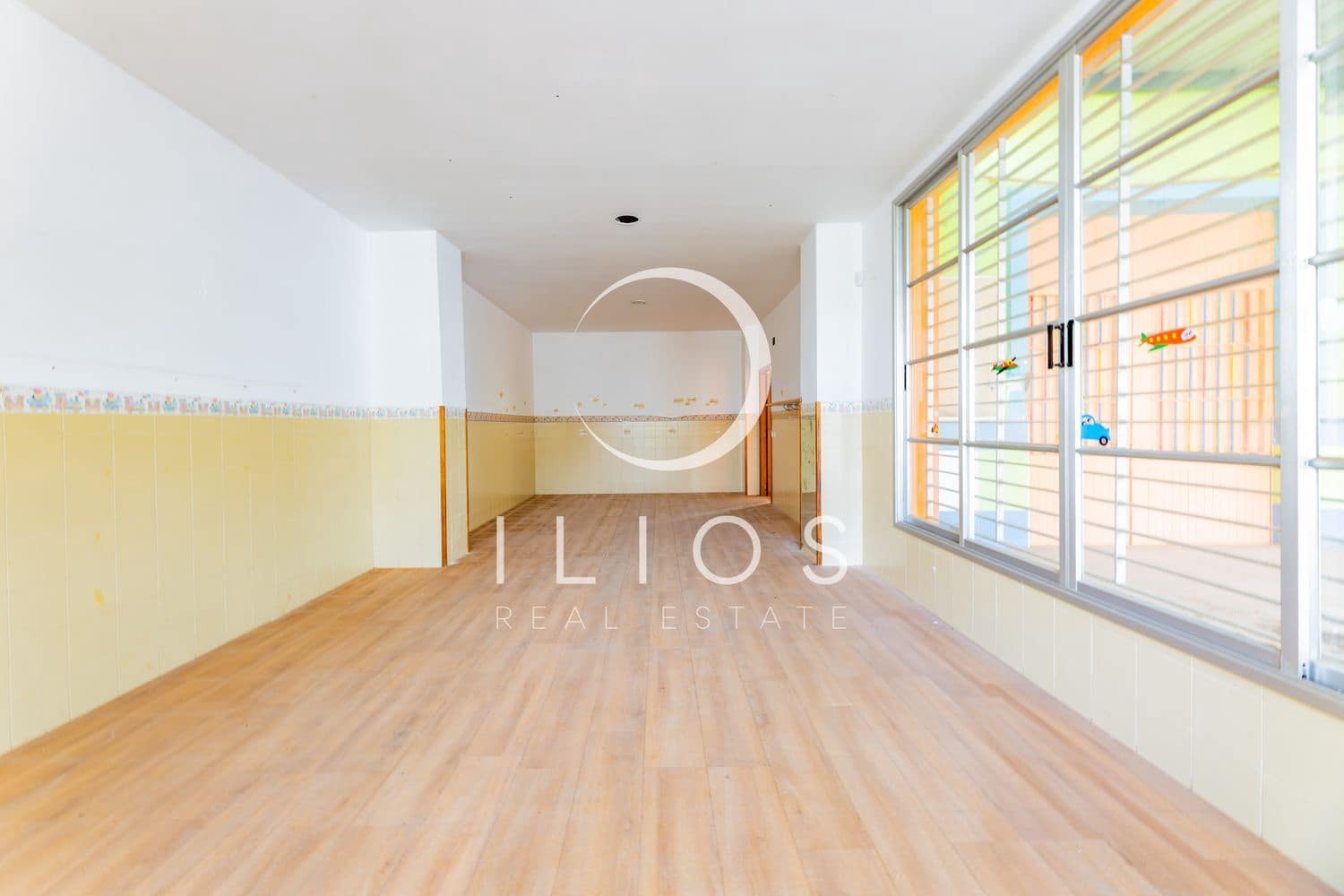 Kommersiell till salu i Bonrepos i Mirambell - 690 000 € (Ref: 9661643)