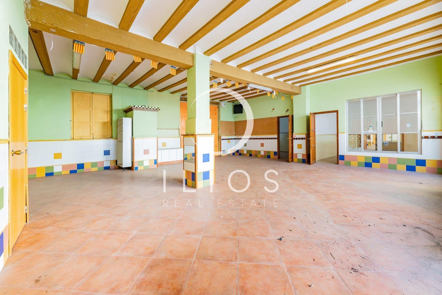 Kommersiell till salu i Bonrepos i Mirambell - 690 000 € (Ref: 9661643)