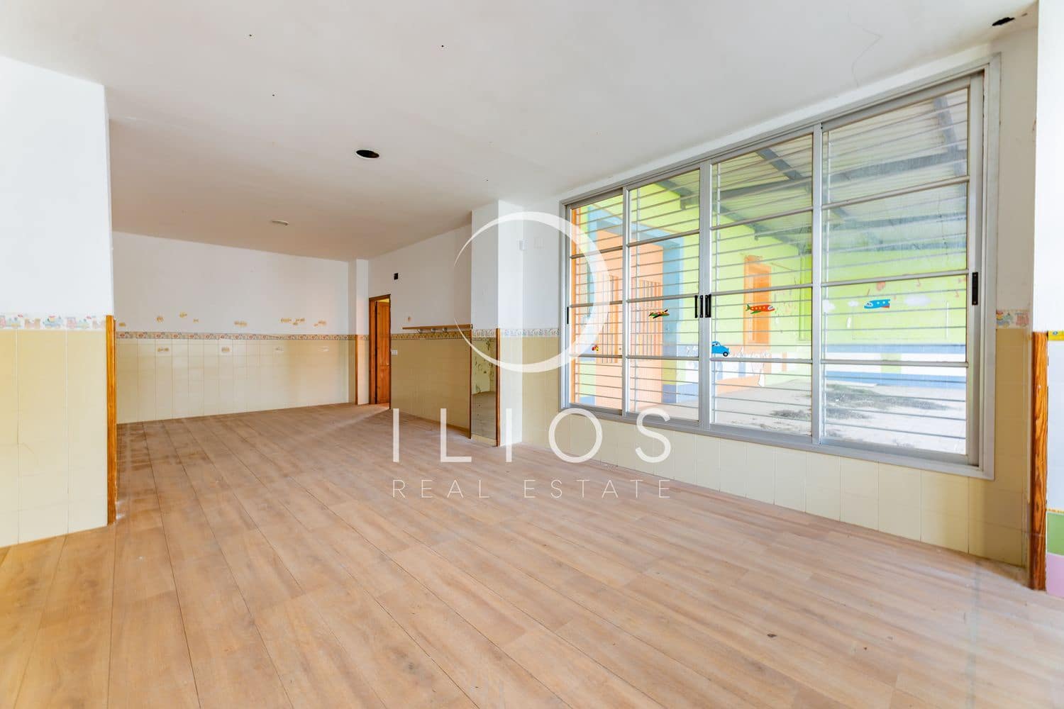 Kommersiell till salu i Bonrepos i Mirambell - 690 000 € (Ref: 9661643)