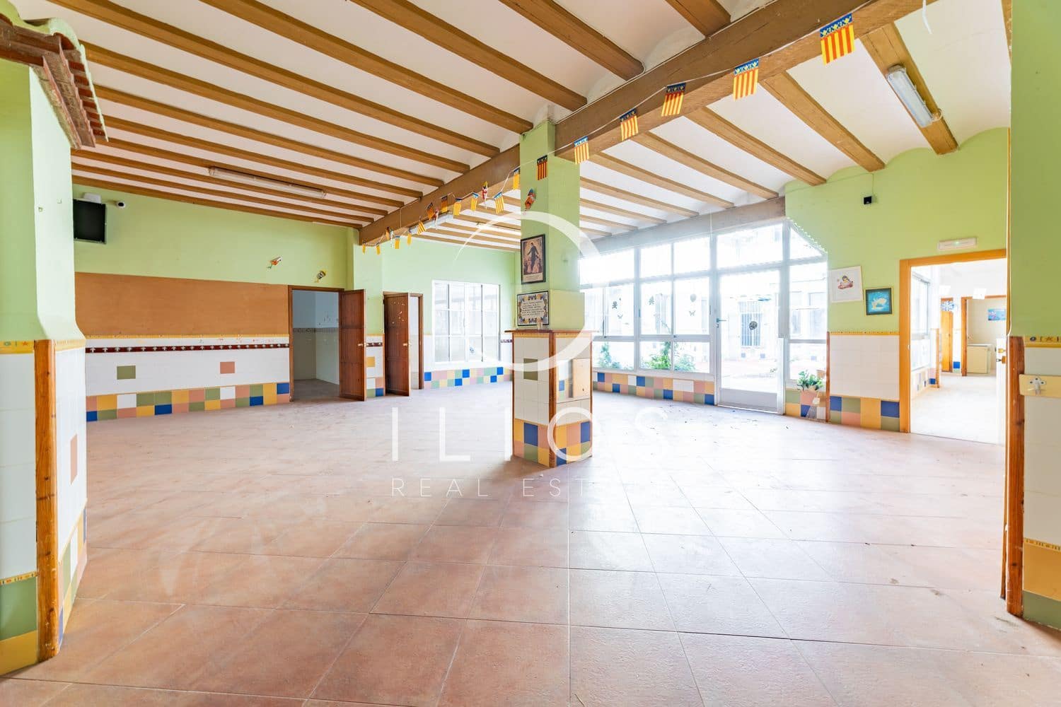 Kommersiell till salu i Bonrepos i Mirambell - 690 000 € (Ref: 9661643)