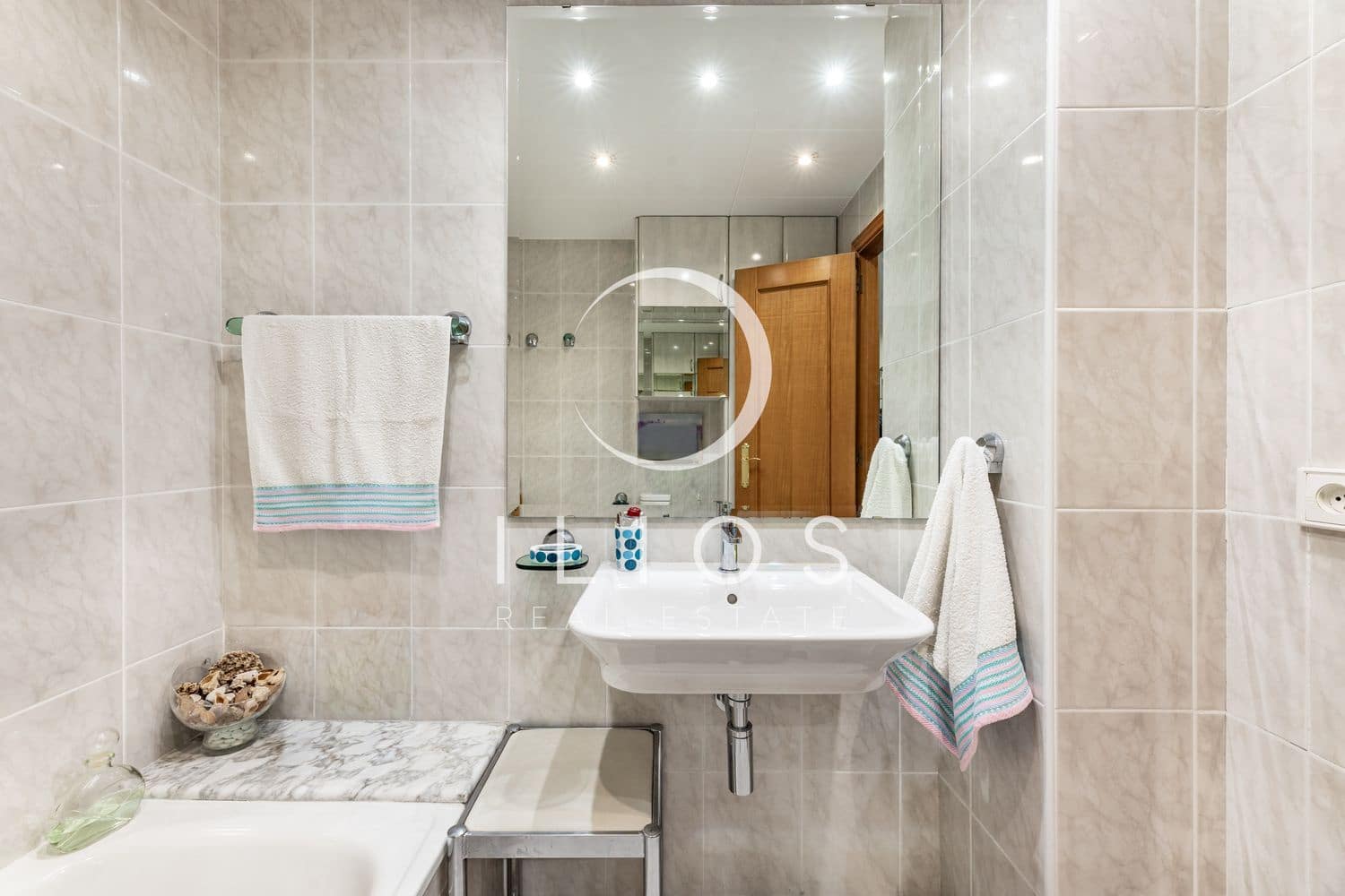 4 sovrum Lägenhet till salu i Valencia stad - 345 000 € (Ref: 9676997)