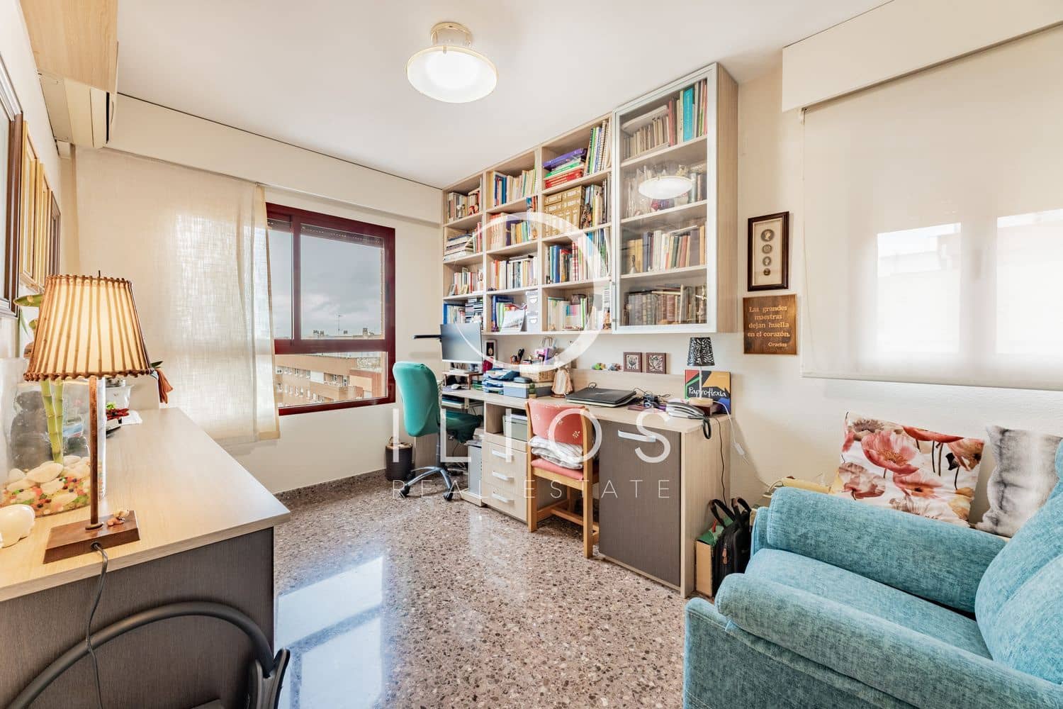 4 sovrum Lägenhet till salu i Valencia stad - 345 000 € (Ref: 9676997)
