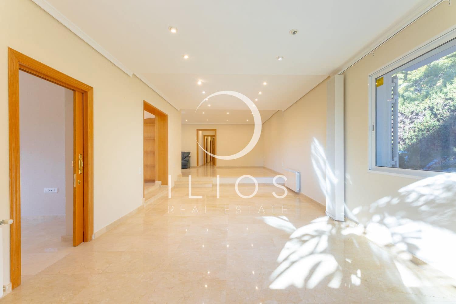 Chalet de 6 habitaciones en València ciudad en alquiler con piscina - 5.500 € (Ref: 9679697)