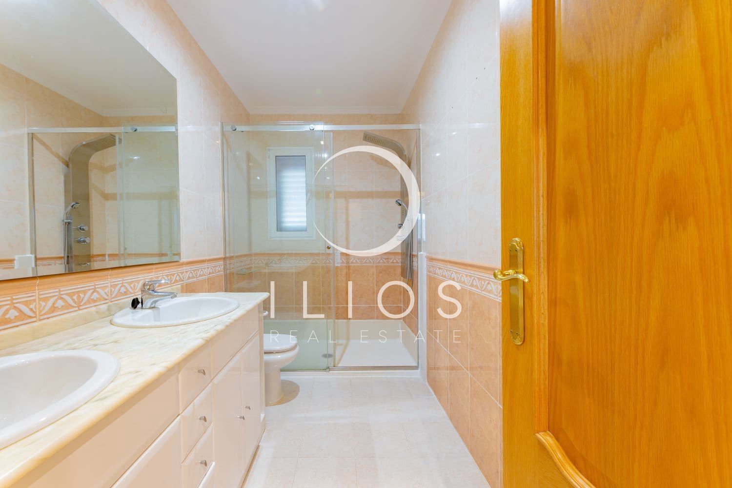 Chalet de 6 habitaciones en València ciudad en alquiler con piscina - 5.500 € (Ref: 9679697)