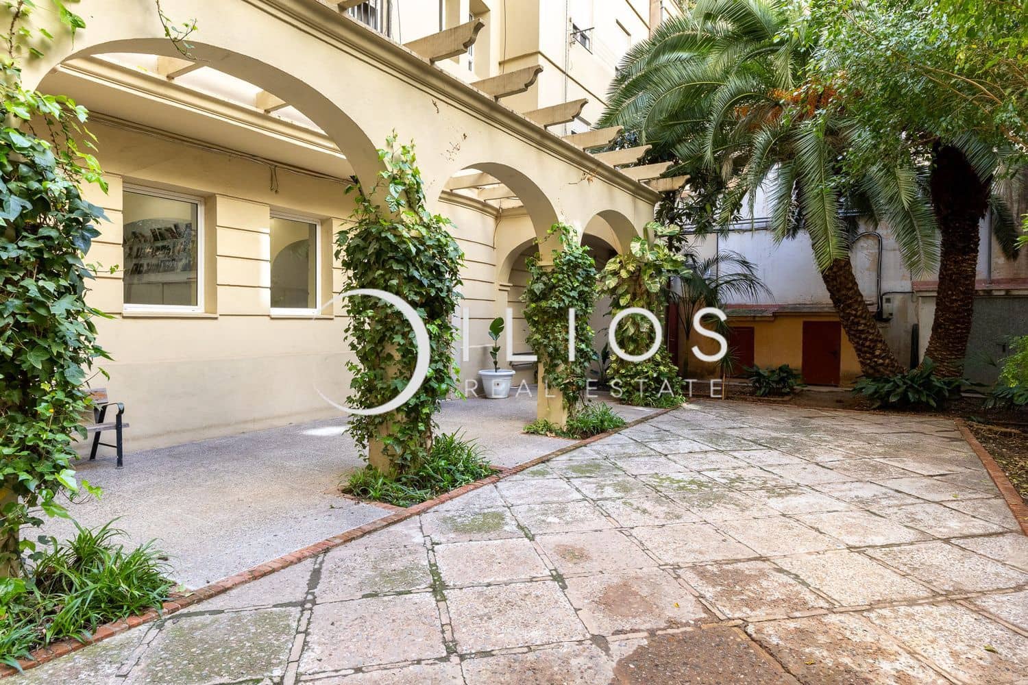 4 soverom Leilighet til leie i Valencia by - € 2 200 (Ref: 9719702)