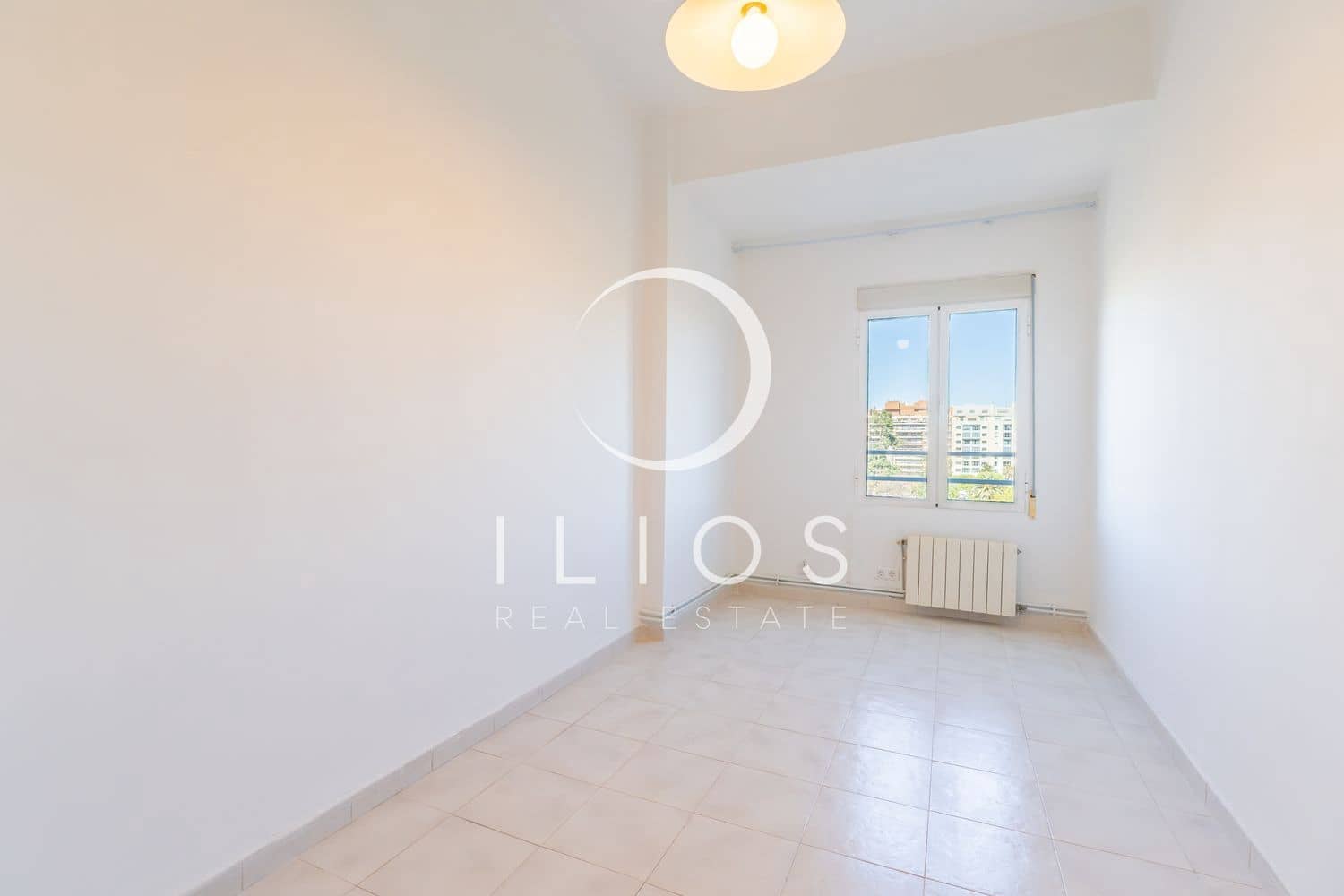 Apartamento de 4 habitaciones en València ciudad en alquiler - 1.950 € (Ref: 9719702)