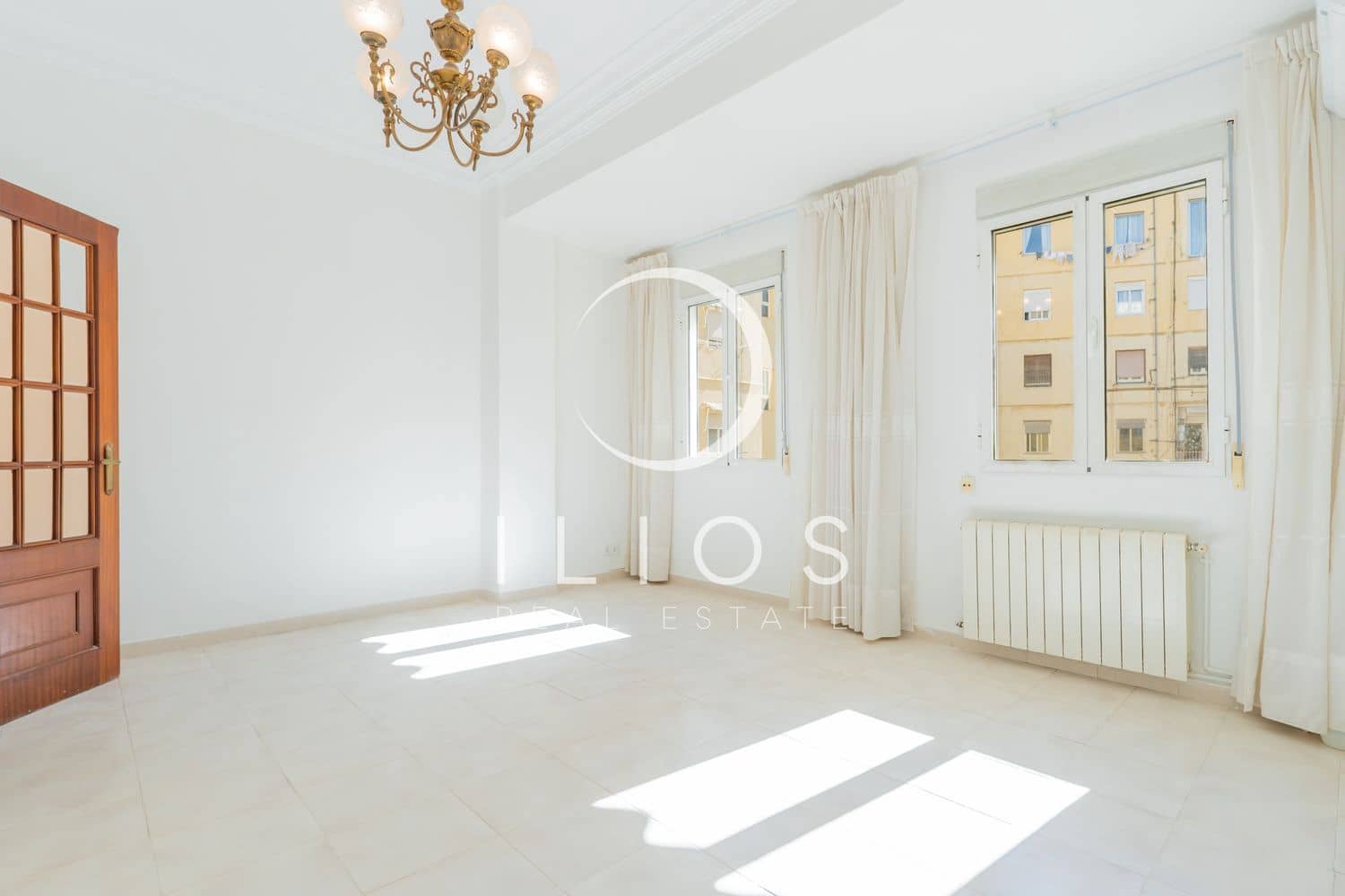 Apartamento de 4 habitaciones en València ciudad en alquiler - 1.950 € (Ref: 9719702)