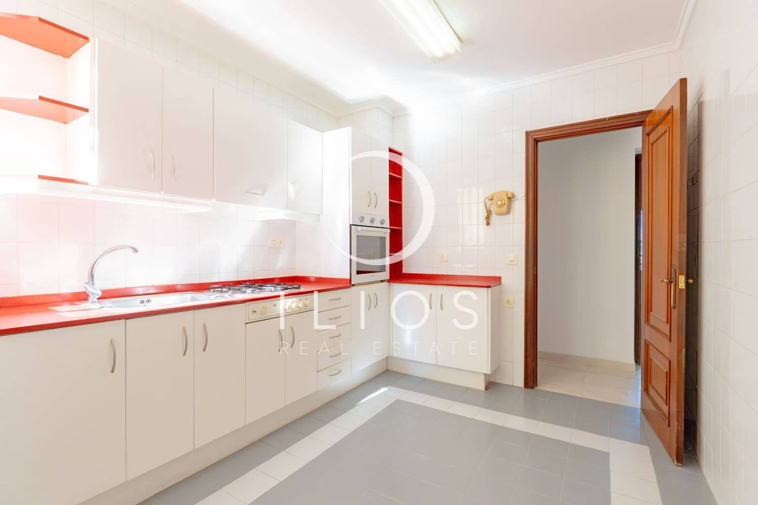 Apartamento de 4 habitaciones en València ciudad en alquiler - 1.950 € (Ref: 9719702)