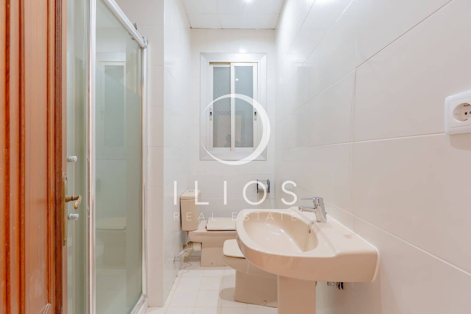 Apartamento de 4 habitaciones en València ciudad en alquiler - 1.950 € (Ref: 9719702)