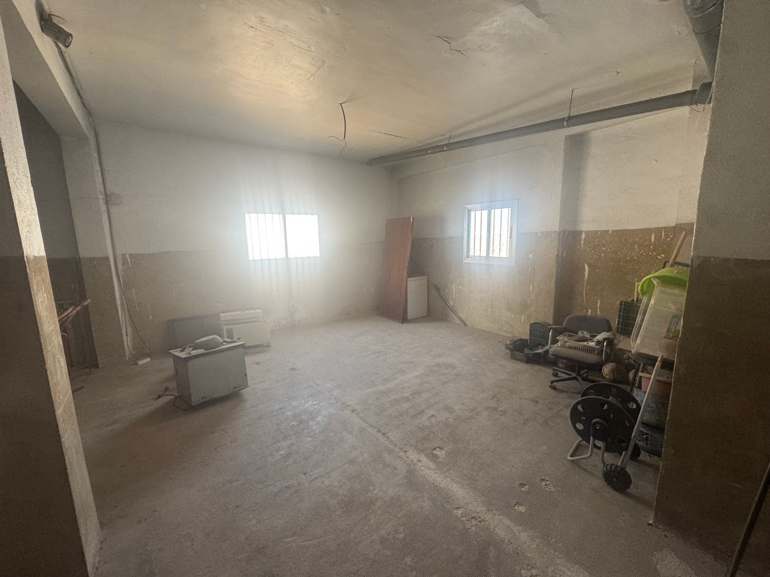 Commercial for sale in Manises - € 155,000 (Ref: 9741639)