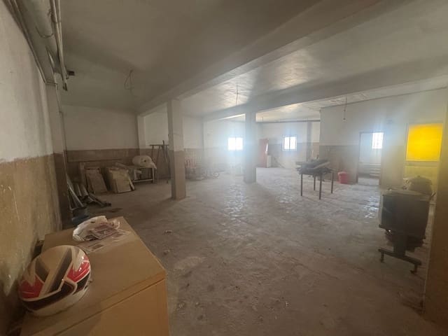 Commercial for sale in Manises - € 155,000 (Ref: 9741639)