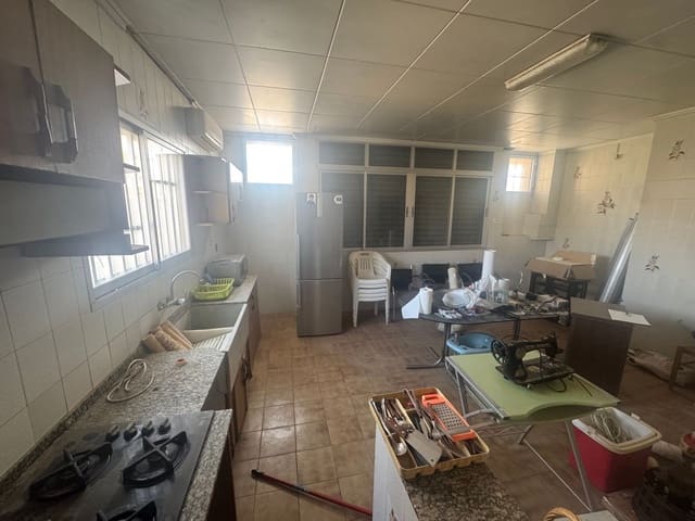 Gewerbe zu verkaufen in Manises - 155.000 € (Ref: 9741639)