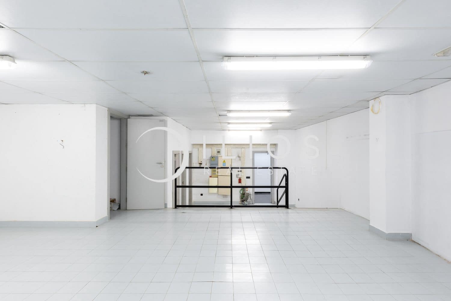 Local Commercial à louer à Valence ville - 2 500 € (Ref: 9741640)